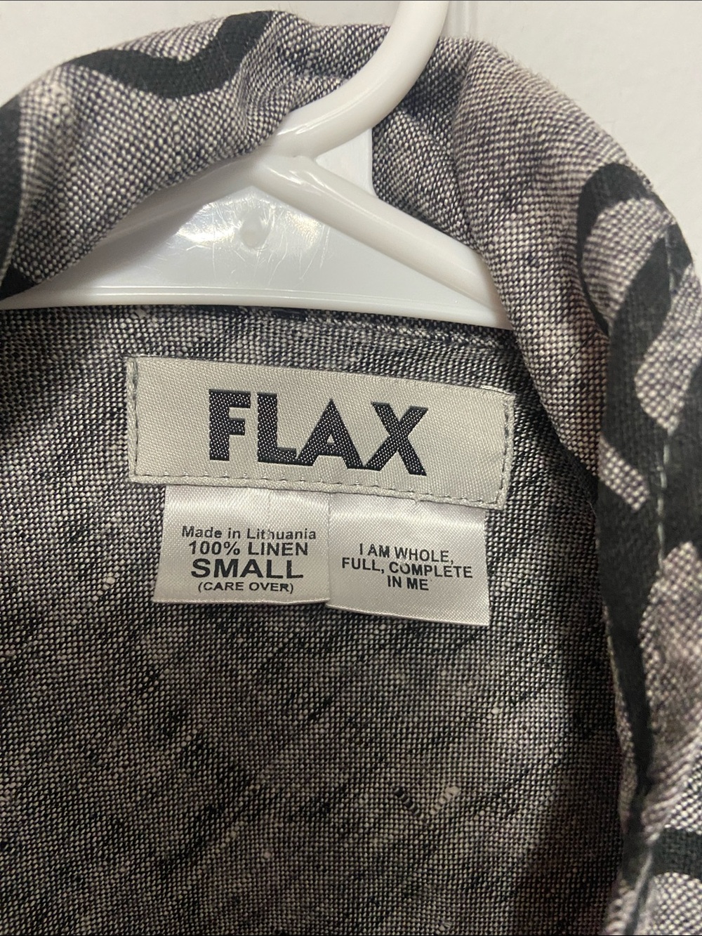 Flax Gray Floral 100% Linen Blazer with Black Rose Print. Artsy Size Small - Picture 3 of 8